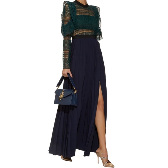 NWT Self Portrait season 2019 gown - Picture 3 of 6